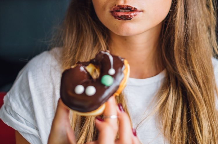 6 Tips to Help You End Emotional Eating